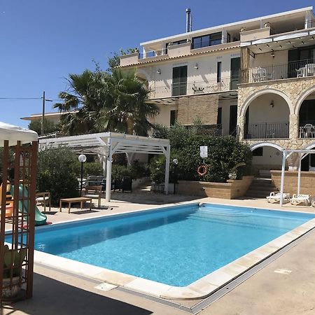 Villa Ceni: Seaside Apartments with Pool and Garden Marinella di Selinunte Exterior photo